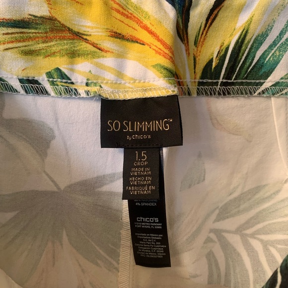 Chico NEW NEVER WORN So Slimming Tropical Garden Bridgett 1.5 Crops 8-10 Medium. - Picture 4 of 5